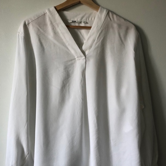 UNIQLO 3/4 blouse - Picture 2 of 8